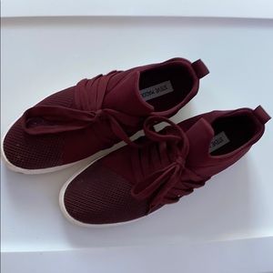 Maroon Lancer Sneaker- Steve Madden